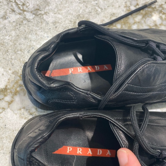Prada unisex sneakers - Picture 3 of 3